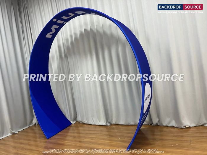 Large tension arch display
